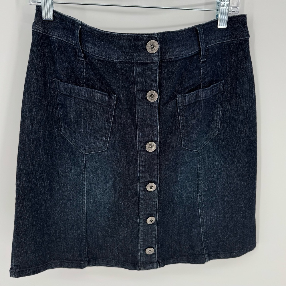 Baccini Vintage Y2K Accent Button Front Denim Skirt